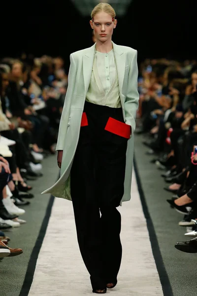 Look 4